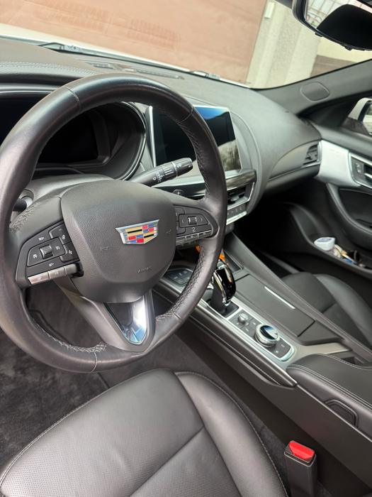 Cadillac CT5 steering wheel, dash and console after a deep clean